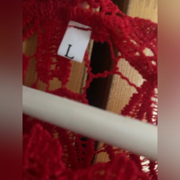 Red blouse - Picture 2 of 3